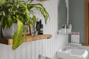 Photo 8- click for photo gallery